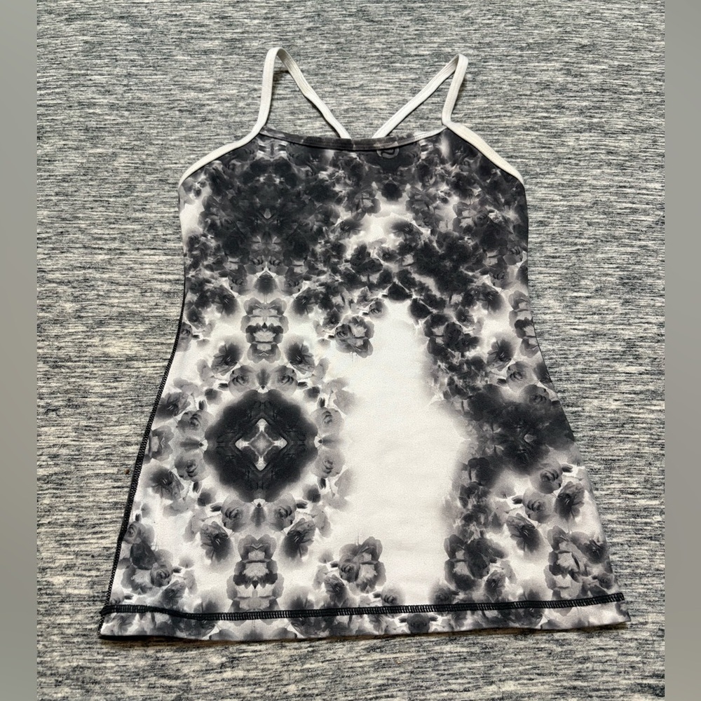 Lululemon Power Y Tank Top Size 2